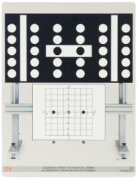 Kalibriertafel für Radar und Frontkamera