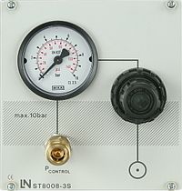 Pneumatikanschluss, mit Manometer u. Druckregler, (24TE)